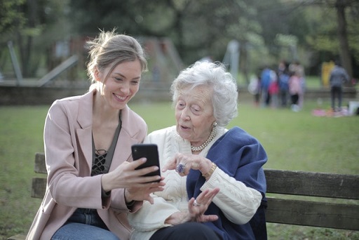 Want to protect seniors from phone fraud and scams? Use best call blocker in 2024 - KnownCalls.