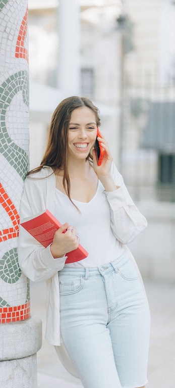 Who is calling? Identify spam calls and block them.