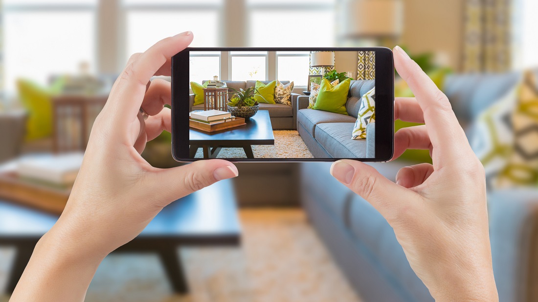 Smartphone camera as a video surveillance camera